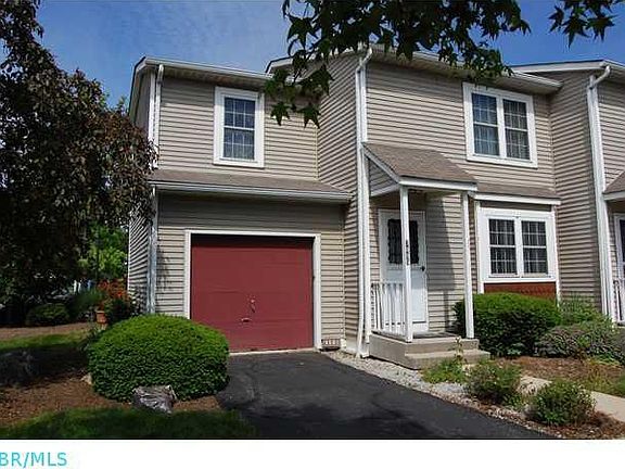 2nd image of 7895 Tuxford Ct