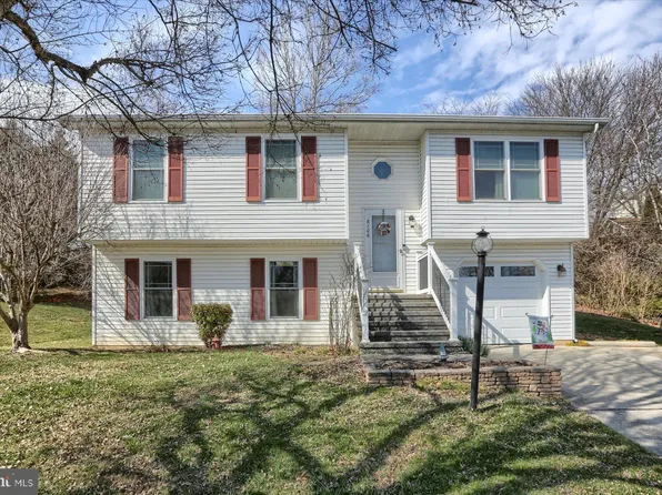 6106 Locust Ln, Mechanicsburg, PA 17050