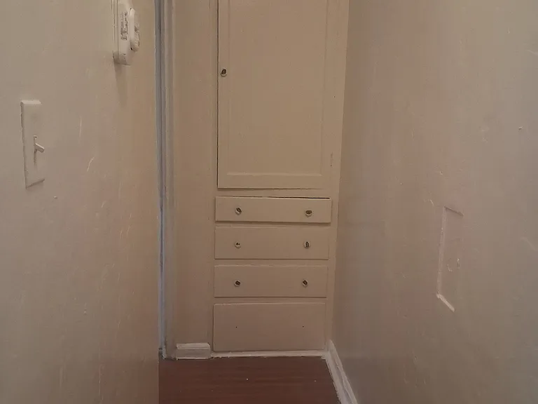 707 W 41st Place La Ca 705 1/2 — Photo 3
