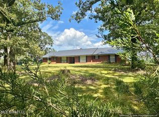 5020 Highpoint Weir Rd, Louisville, MS 39339