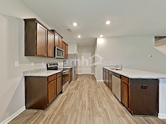 3rd image of 5047 Stirrup Ct