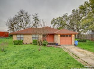 621 Strempel St, Seguin, TX 78155