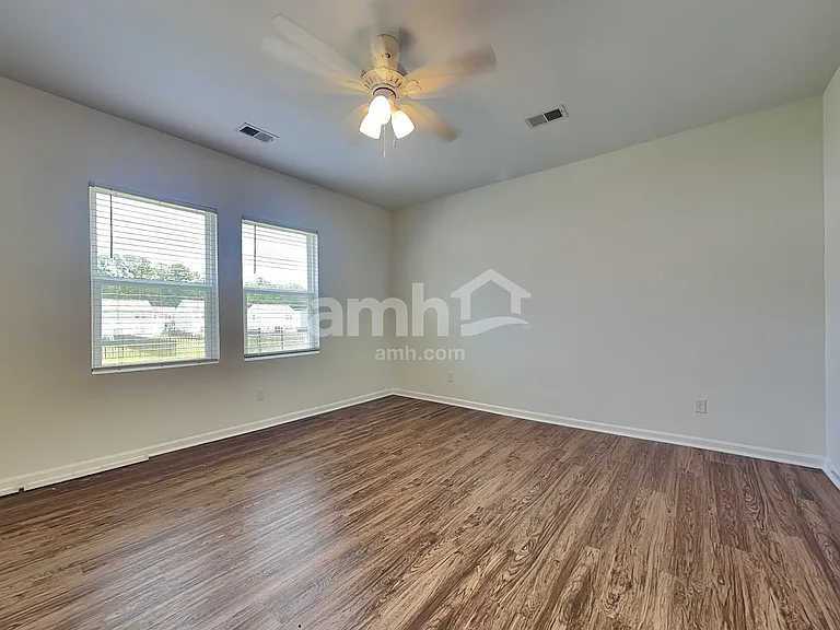 187 Orion Way — Photo 5
