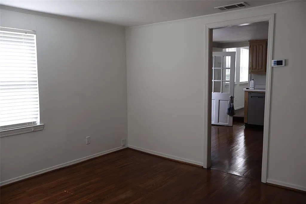 2 bed, 1443 sqft, $2,300 — Photo 4