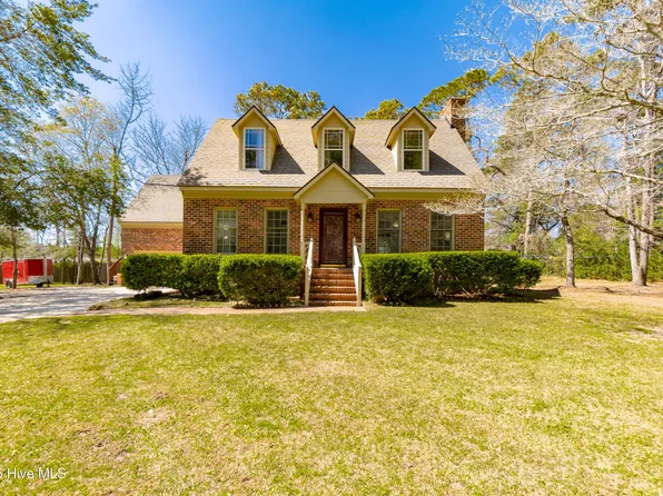 105 Sleepy Hollow Drive, Newport, NC 28570