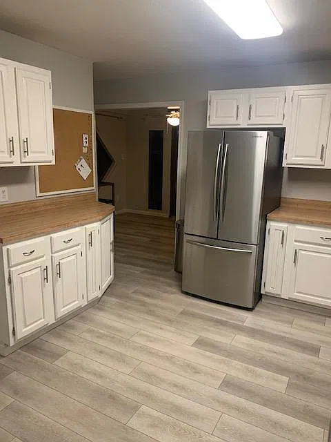 4 bed, $2,000 — Photo 1