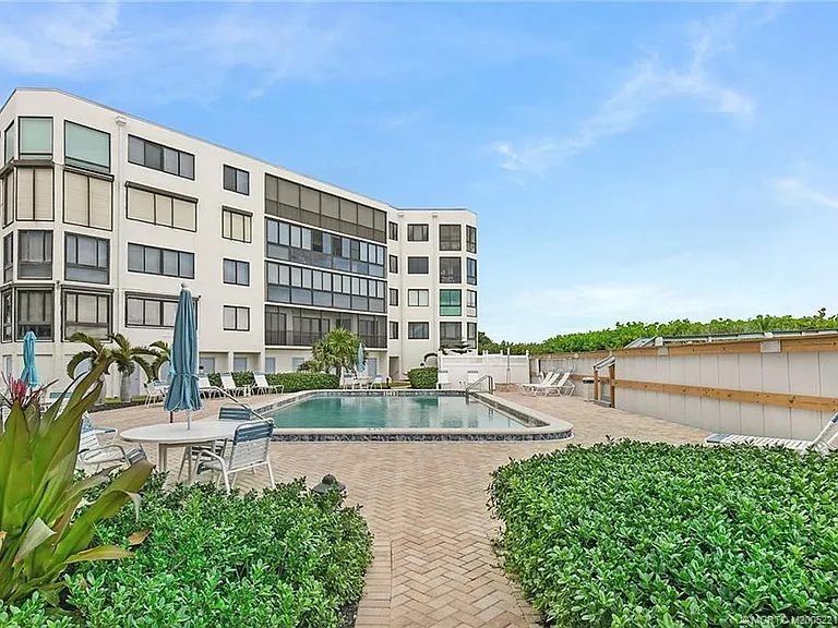 2375 NE Ocean Blvd #E402 — Photo 40