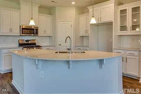 4th image of 6009 Beale Loop