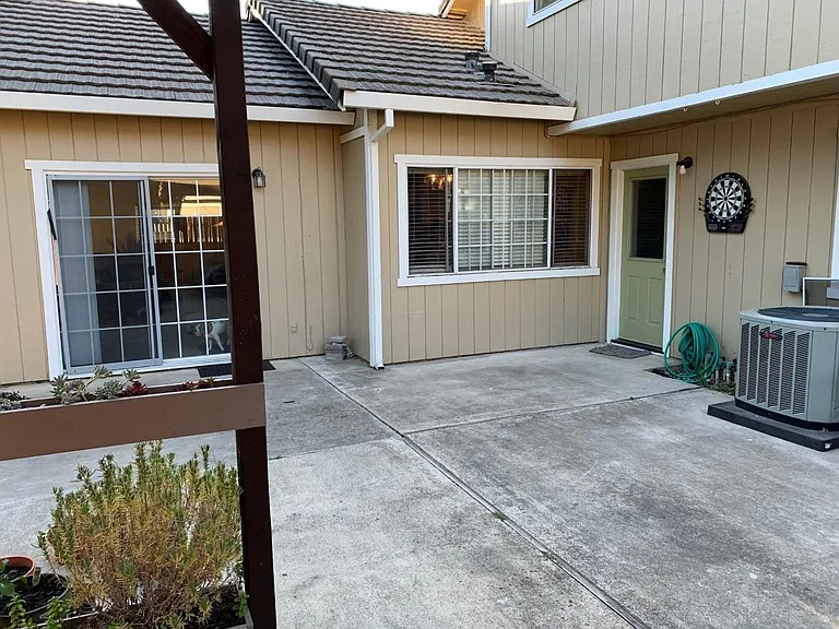 6429 Contente Way — Photo 11