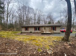 1541 Edge Hill Rd, Brodheadsville, PA 18322