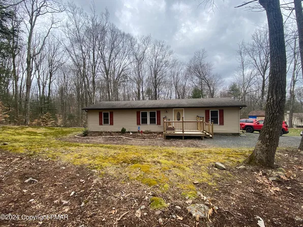 1541 Edge Hill Rd, Brodheadsville, PA 18322