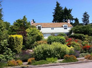 5600 NE Ambleside Rd, Seattle, WA 98105