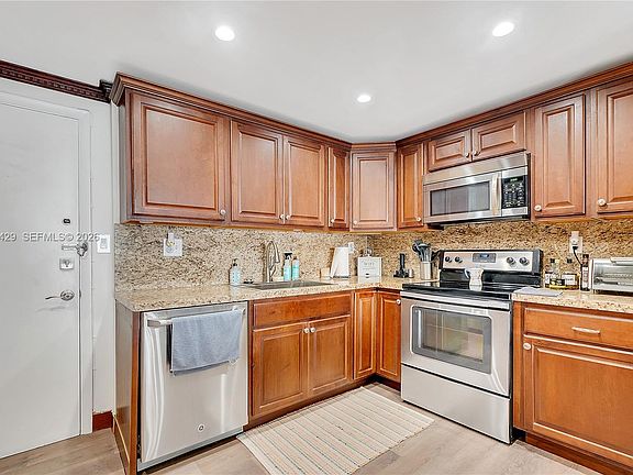5th image of 1701 S Ocean Dr APT 202