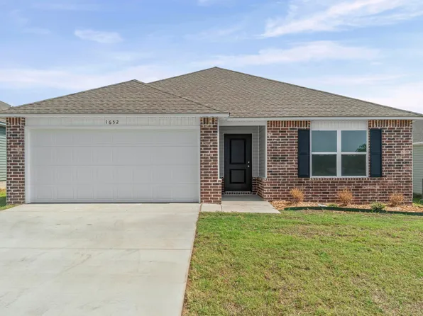 1652 Rambling Brook Dr, Benton, AR 72015