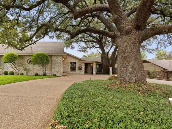 4207 Cimmaron Trl, Granbury, TX 76049