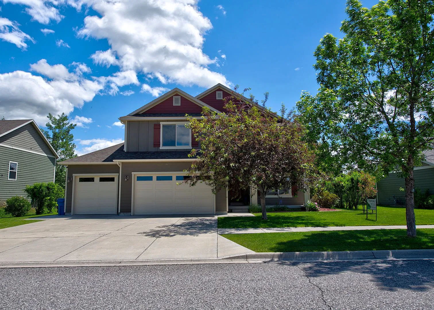 Beautiful 3 Bedroom 2.5 in Gallatin Heights in Bozeman — Photo 1