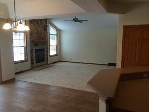 4th image of 120 Red Apple Dr