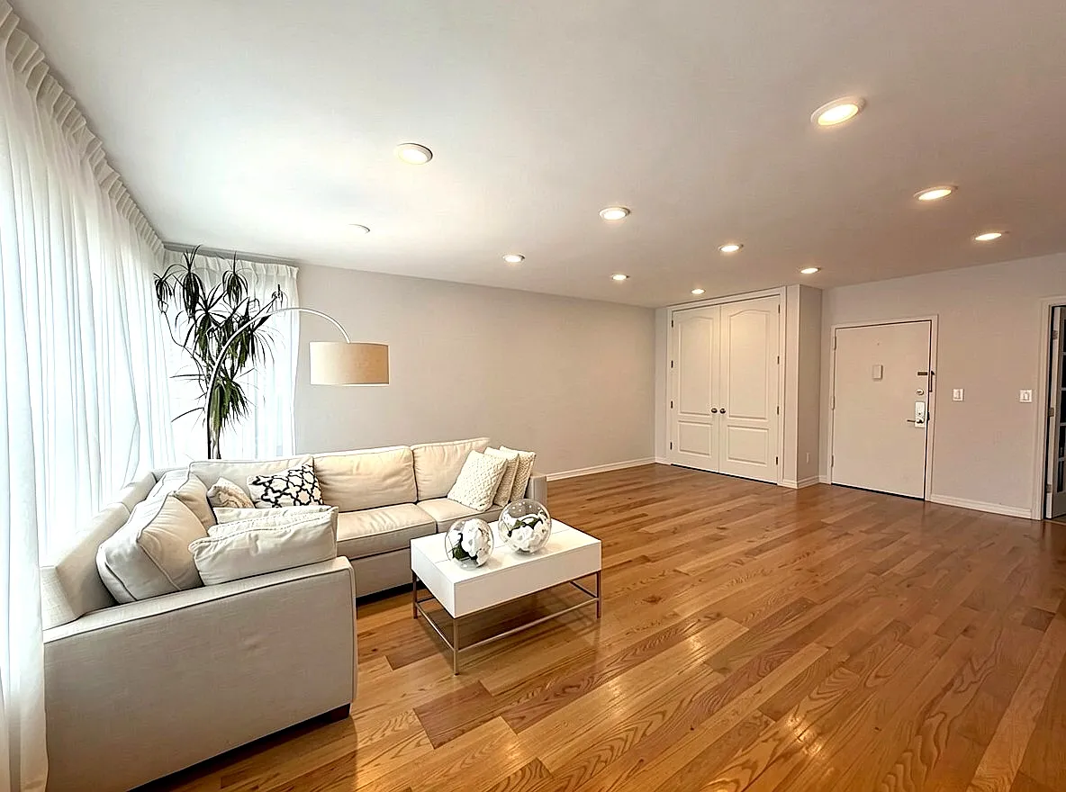 2 bed, 1100 sqft, $4,300 — Photo 1