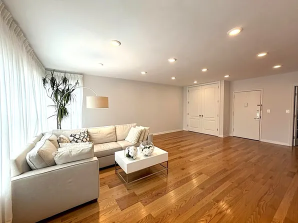 134 W End Ave APT 2, Brooklyn, NY 11235