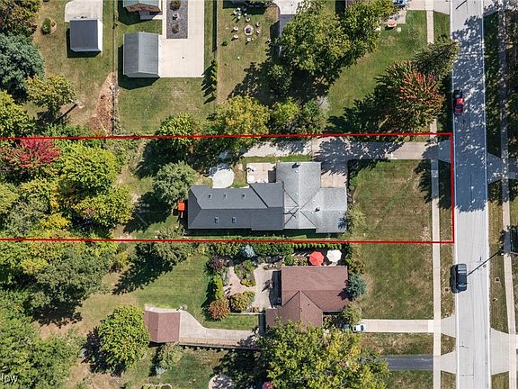 3rd image of 23782 Cornwell Dr
