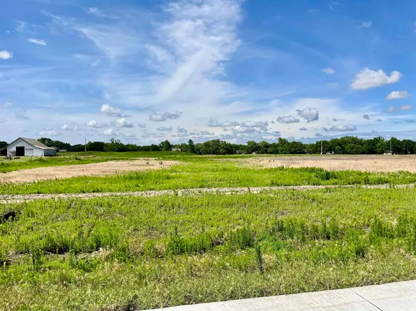 6 Rio Bella Addition #A, Valley Center, KS 67147