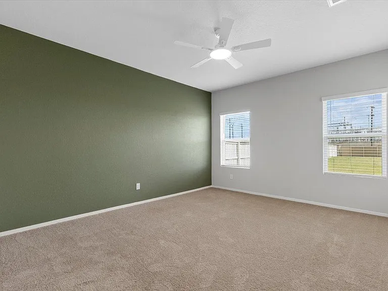 261 Hortus Dr — Photo 18