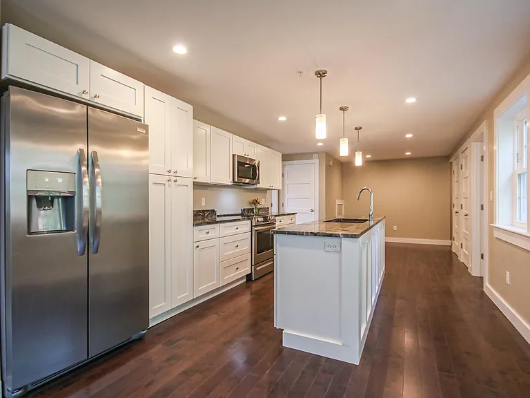 137 York St — Photo 10