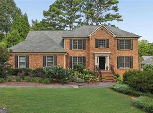 5189 Beech Forest Dr SW, Lilburn, GA 30047