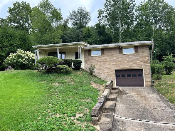 1233 Robin Dr, New Martinsville, WV 26155