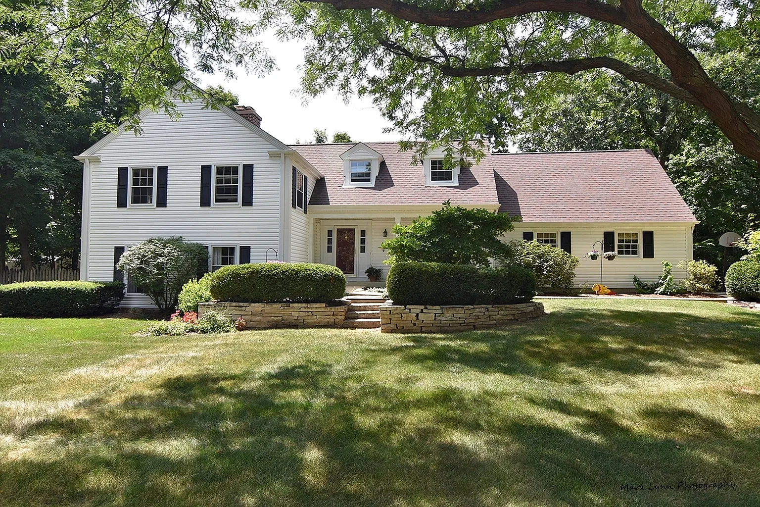 849 Mandrake Dr photo 1