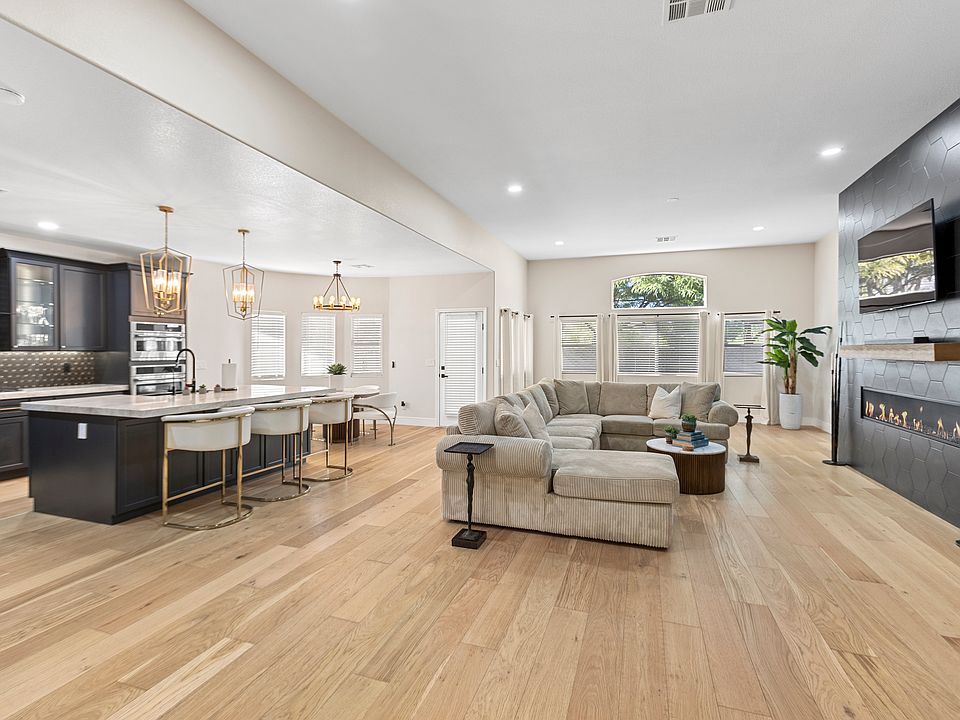 1st image of 8097 Black Orchid Ave