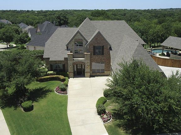 2nd image of 26 Tennis Village Dr