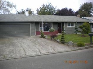 775 Kelowna St, Woodburn, OR 97071