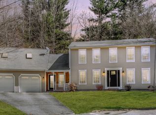 26 Woodville Rd, Lewiston, ME 04240