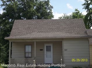 727 W Calhoun St, Macomb, IL 61455