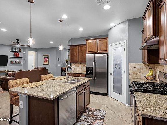 4th image of 20194 N RIVERBANK Road