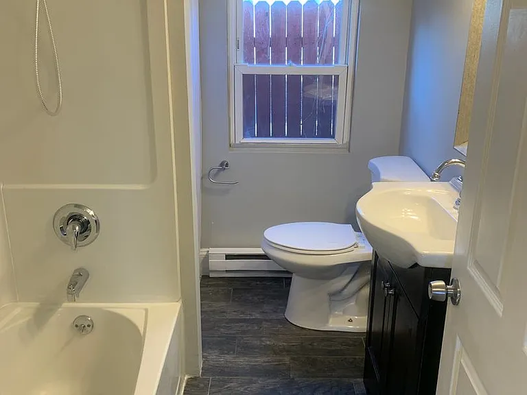 427 Sycamore Ave — Photo 11