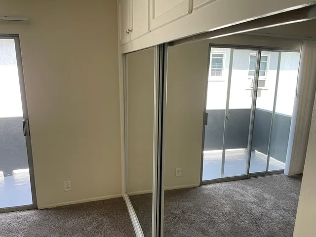 15206 Dickens St #6 — Photo 17