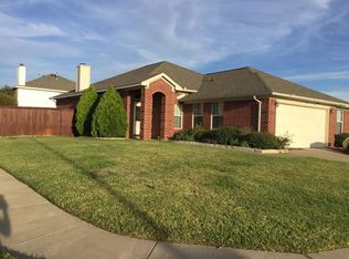 7301 Fossil Lake Dr, Arlington, TX 76002