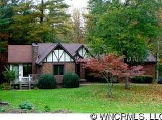 105 Prestwick Dr, Hendersonville, NC 28791