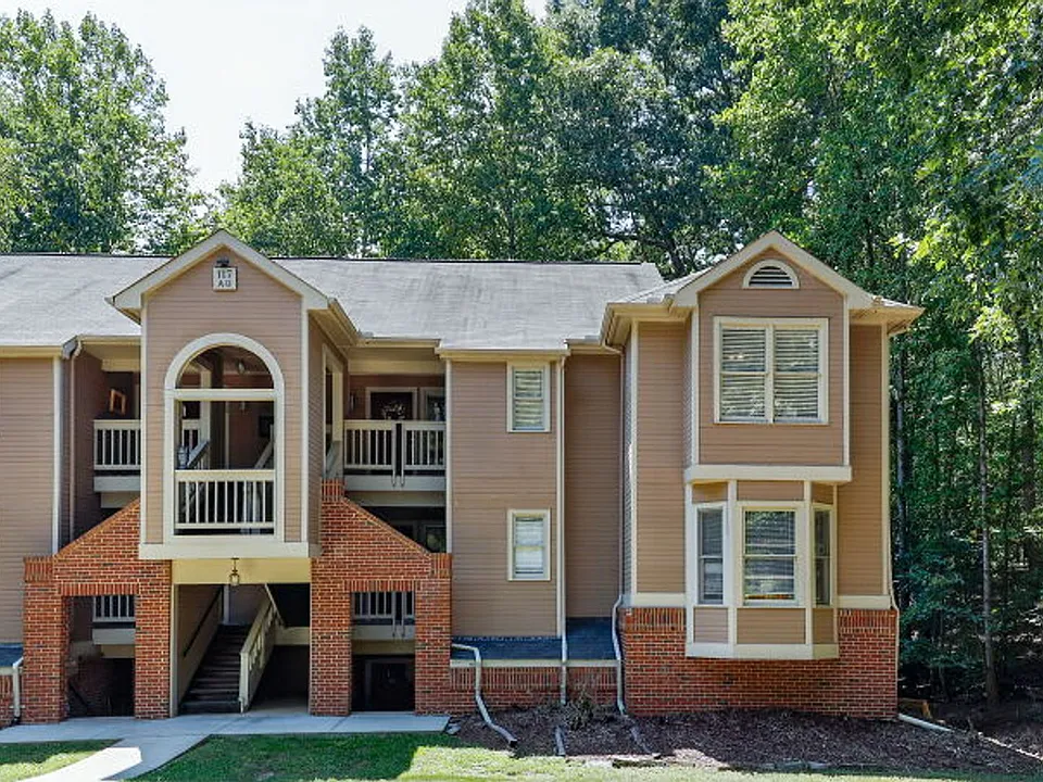 117 Abingdon Ct #2B
