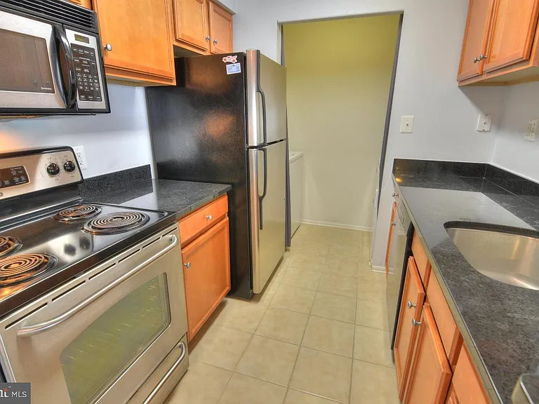 1710 Abercromby Ct #K — Photo 17