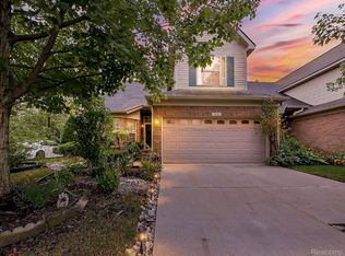 7836 Chloe Ct, Belleville, MI 48111