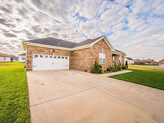3rd image of 5370 Amber Creek Ln