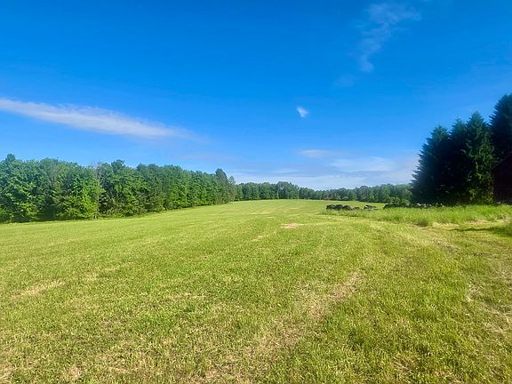 3rd image of 227 Knapp Hill Rd