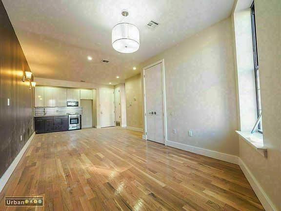 2nd image of 146 Evergreen Ave #2A