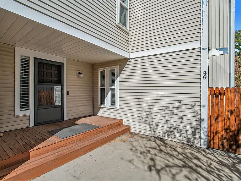 1050 S Monaco Pkwy #49 — Photo 1