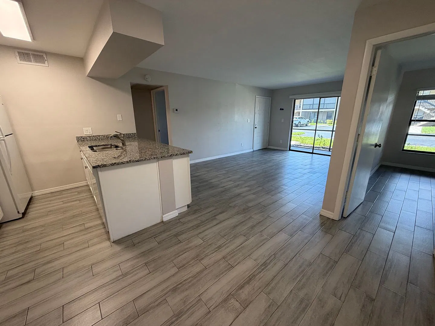 5307 Summerlin Rd — Photo 4