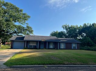 413 Moore Ave, West Pt, MS 39773