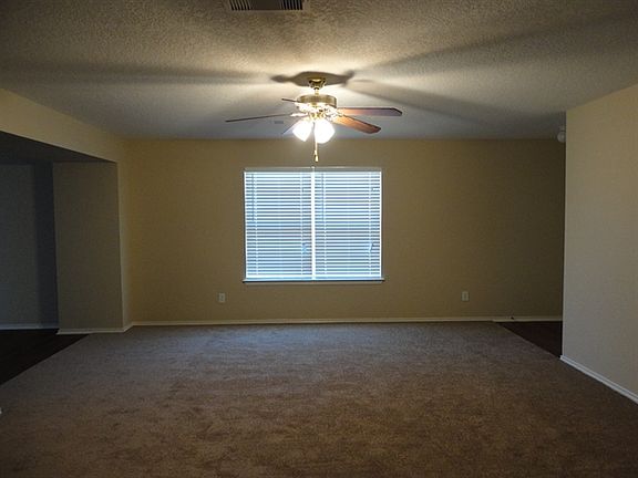 4th image of 9313 Centrovista Dr